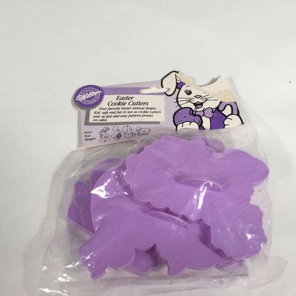 Wilton Easter Cookie Cutters, set of 4 1980s plastic rabbit, chick lamb duck - Picture 3 of 6